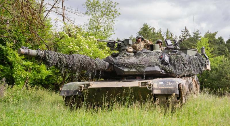 عاجل.. بايدن يوافق على تقديم 31 دبابة «أبرامز» إلى أوكرانيا