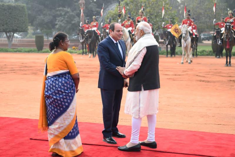 سياسي: زيارة الرئيس السيسي نقلت العلاقات المصرية الهندية إلى مرحلة الشراكة الاستراتيجية.. فيديو