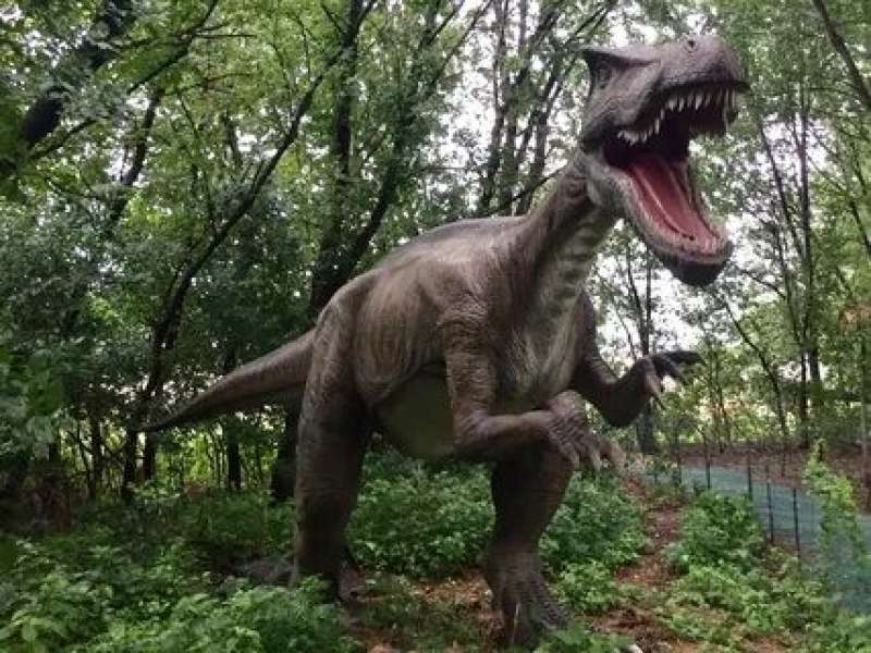 العثور على ديناصور اللص العملاق بعد 75 مليون سنة