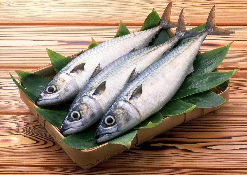 5 أطعمة تحمي من الزكام في الشتاء.. الأسماك والجزر أبرزها