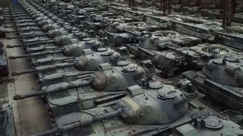 رسميا.. ألمانيا ترسل دبابات ليوبارد 1 إلى أوكرانيا