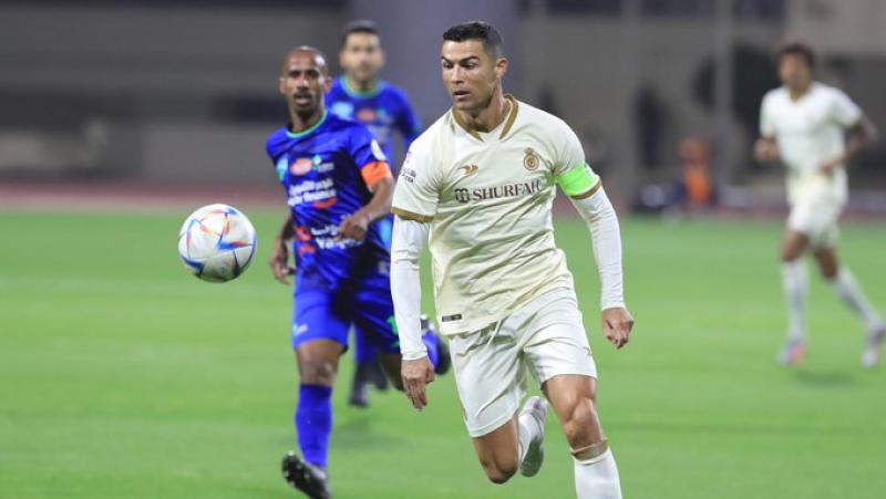 رونالدو يسجل هدفه الأول في تعادل النصر مع الفتح بالدوري السعودي