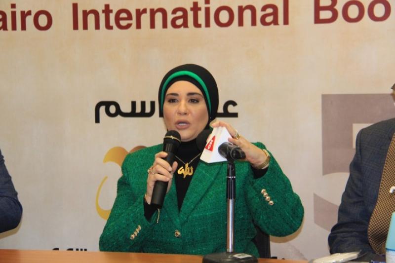 حفل توقيع كتاب تفسير سورة الأنبياء للدكتورة نادية عمارة