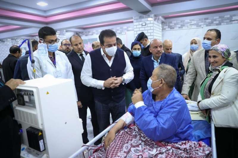 وزير الصحة يوجه بتيسير إجراءات علاج المرضى في مستشفى أبو كبير