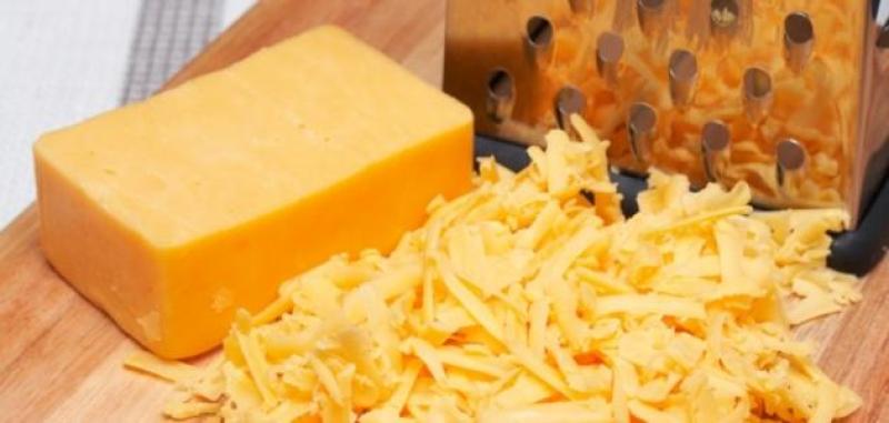 بعد ارتفاع سعر الجبن.. تعرف على آثارها الجانبية
