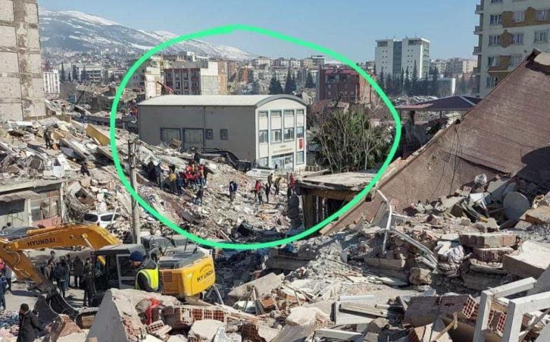 قصة المنزل الوحيد الذي قاوم زلزال تركيا.. «صور»