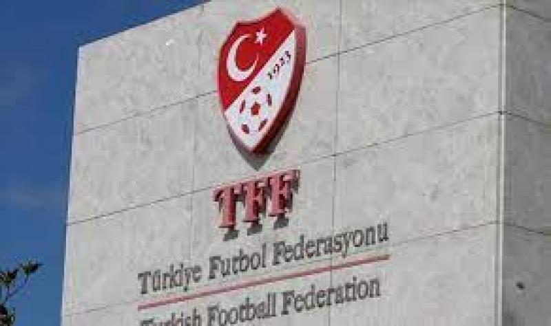 انسحاب 7 أندية من الدوري التركي بسبب الزلازل