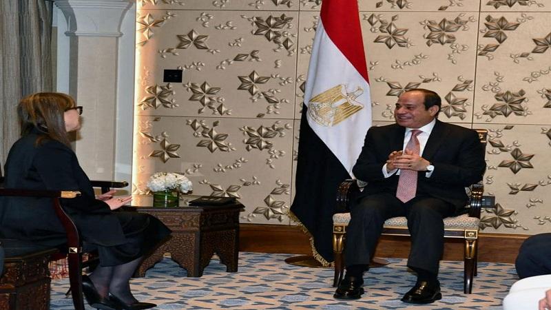 السيسي يلتقي رئيسة وزراء الجمهورية التونسية بالإمارات