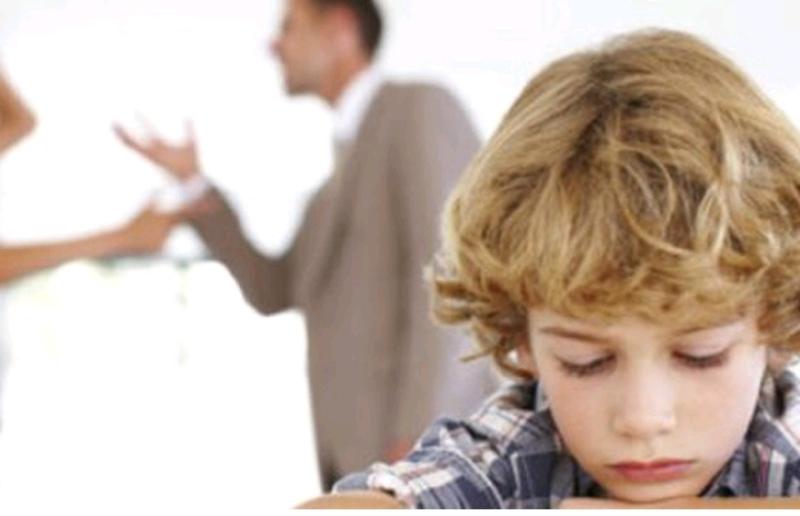 5 طرق للأب عند التعامل مع الابن في مرحلة المراهقة