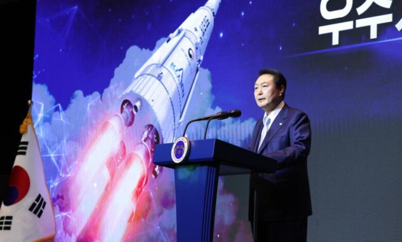 كوريا الجنوبية تطلق أول قمر صناعي للتجسس العسكري