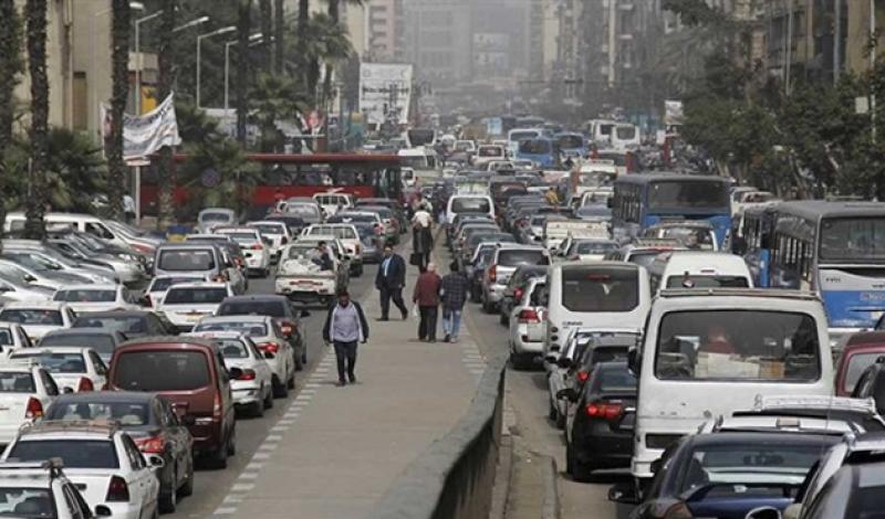 الحق مشوارك.. كثافات مرورية مرتفعة بشوارع القاهرة الكبرى وسط انتشار أمني| صور