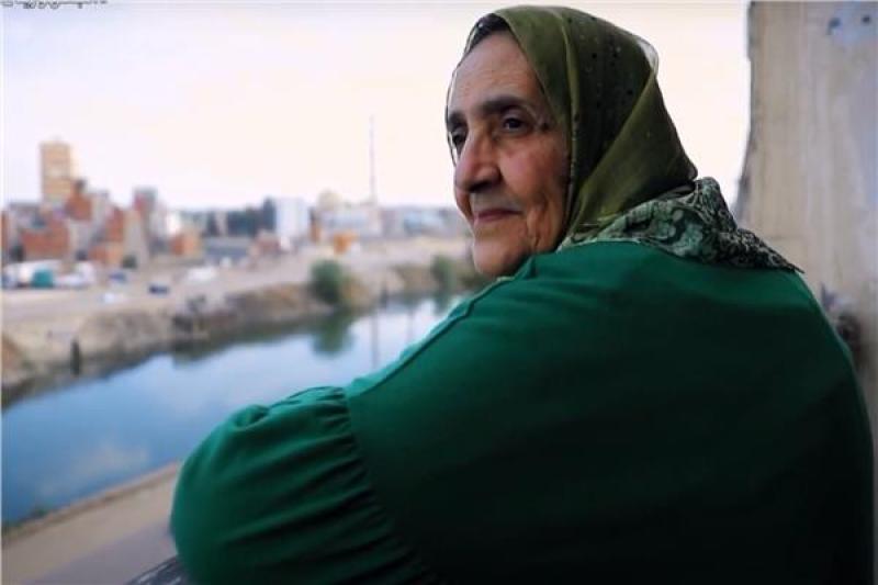 السيدة آمال إسماعيل، الحاصلة على البكالوريوس في سن 80 عاما