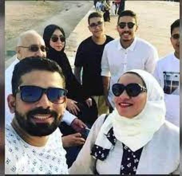 أسرة «صيدلي حلوان» تصل جنايات القاهرة لحضور محاكمة زوجته و6 آخرين
