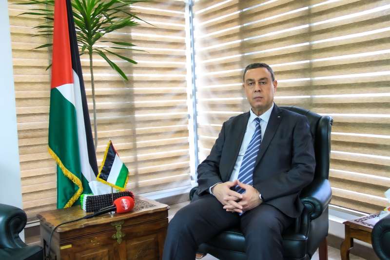 سفير فلسطين لـ«الطريق»: يجب توفير قوات حماية دولية لوقف مجازر إسرائيل