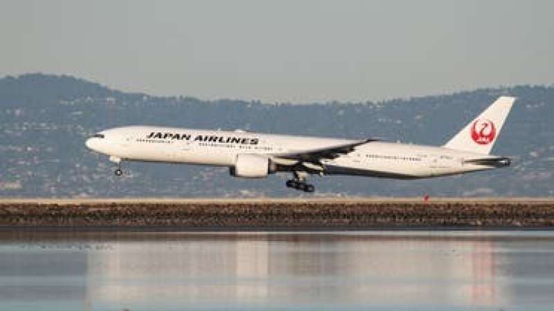 طائرة يابانية أجبرت على العودة لنقطة الإقلاع مرة أخرى 