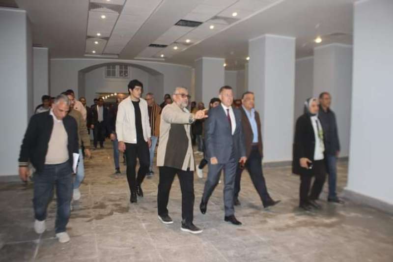 رئيس جامعة عين شمس يتفقد أعمال ترميم قصر الزعفران