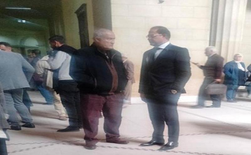 وصول وهدان ومقلد لحضور جلسة طعن مرتضى منصور على حكم حبسه