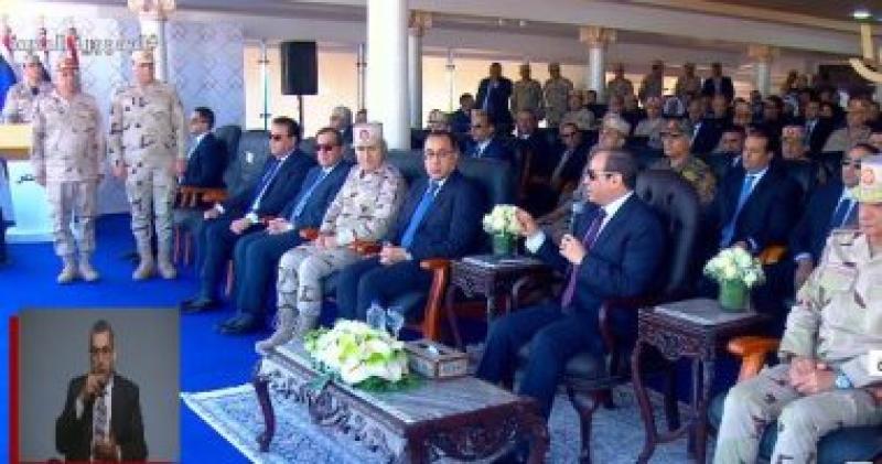 الرئيس السيسي: ننفذ خطة تنموية تليق بأهالينا في سيناء