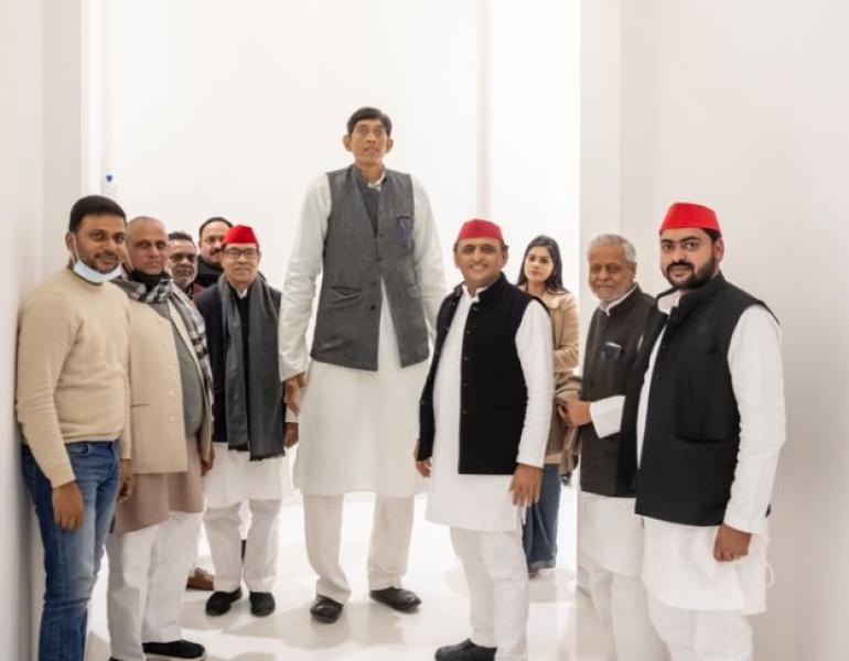 أطول رجل في الهند