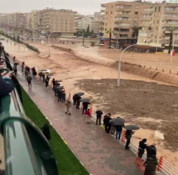 ارتفاع حصيلة ضحايا فيضانات تركيا.. الوضع يزداد خطورة