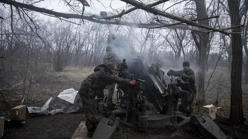 أوكرانيا: قواتنا تواصل الدفاع عن باخموت