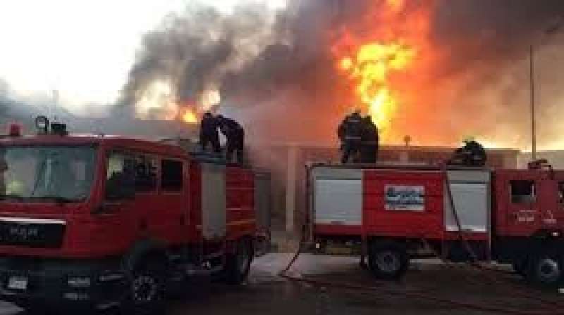 3 سيارات إطفاء تخمد حريق شقة بهضبة الأهرام