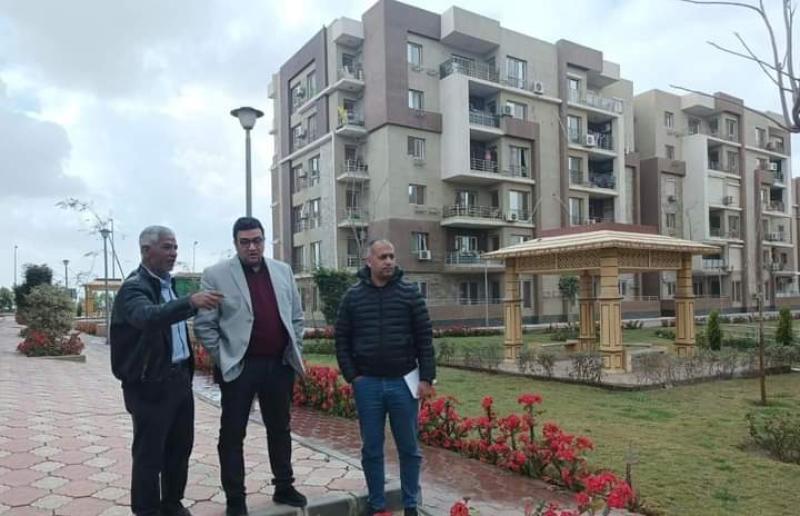 رئيس مدينة العبور يتفقد مشروعي «جنة ودار مصر» وتطوير المسطحات الخضراء