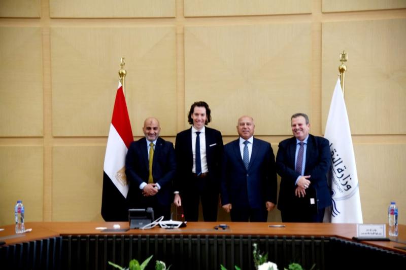 «الوزير» يشهد توقيع بروتوكول تعاون مع «الستوم» الفرنسية لافتتاح أكاديمية مصر للنقل السككي