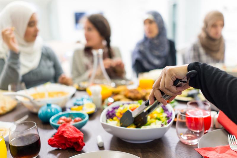 «القومي للتغذية» يفتتح المطبخ التعليمي لتدريب الأمهات خلال شهر رمضان