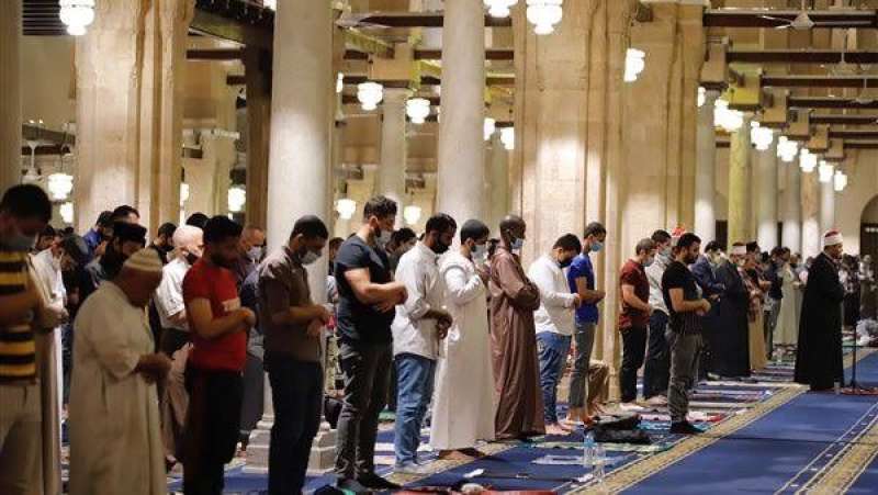 نقل شعائر صلاة الجمعة الأولى من رمضان من مسجد عمر بن عبد العزيز