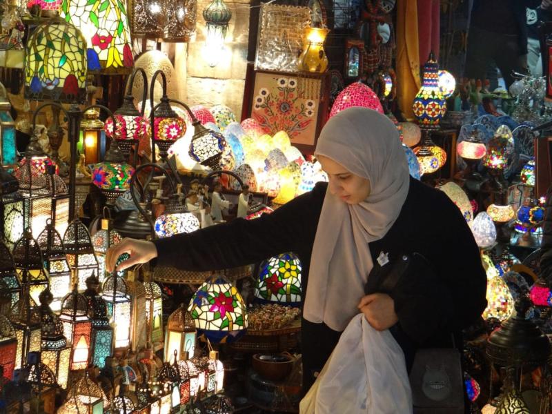أجواء رمضانية في شوارع خان الخليلي