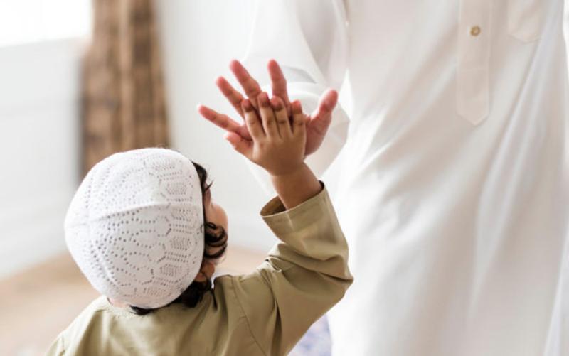 5 نصائح لتدريب ابنك على صيام رمضان