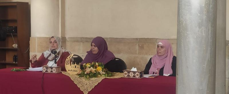 ملتقى الظهر الفقهي للمرأة بالأزهر: زيارة الأقارب من الفرائض والصيام من الواجبات