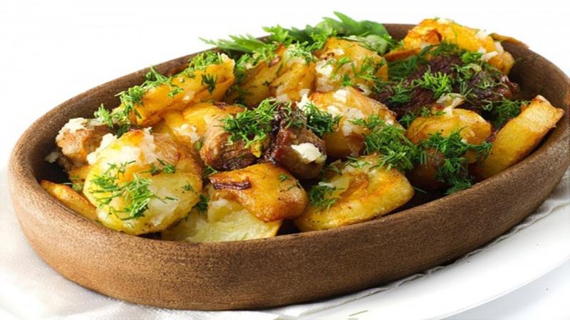 لسحور رمضان.. تعرف على طريقة عمل البطاطس بالزيتون