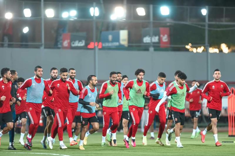 الأهلي يواجه الهلال في مباراة حسم المصير بدوري الأبطال