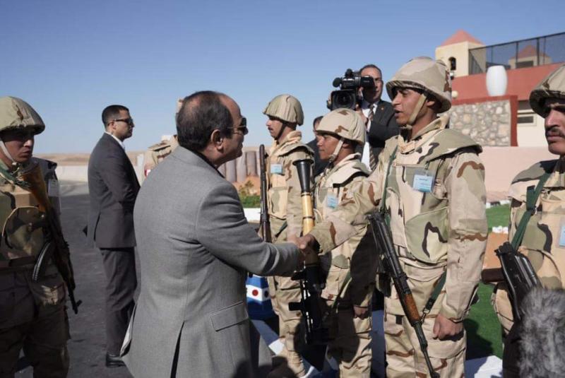 الرئيس السيسي خلال لقائه مقاتلي القوات المسلحة