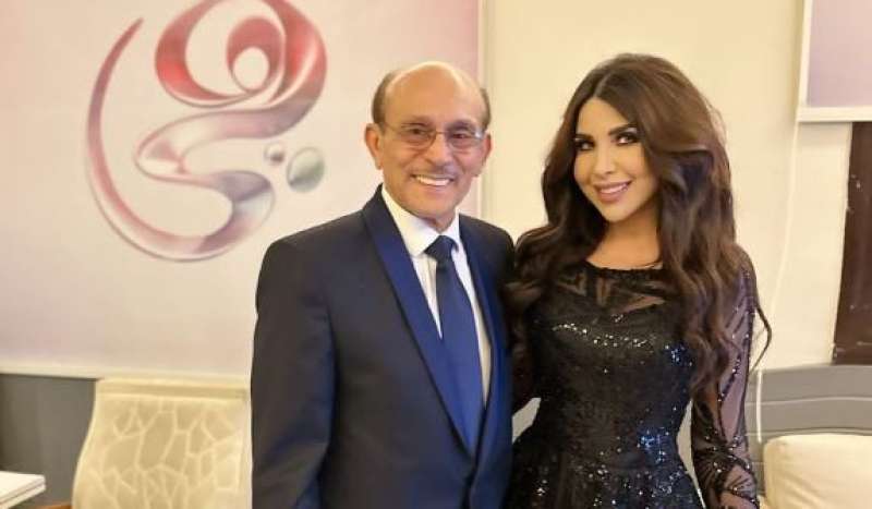 اليوم وغدا.. محمد صبحي في ضيافة «VIP» مع أميرة بدر