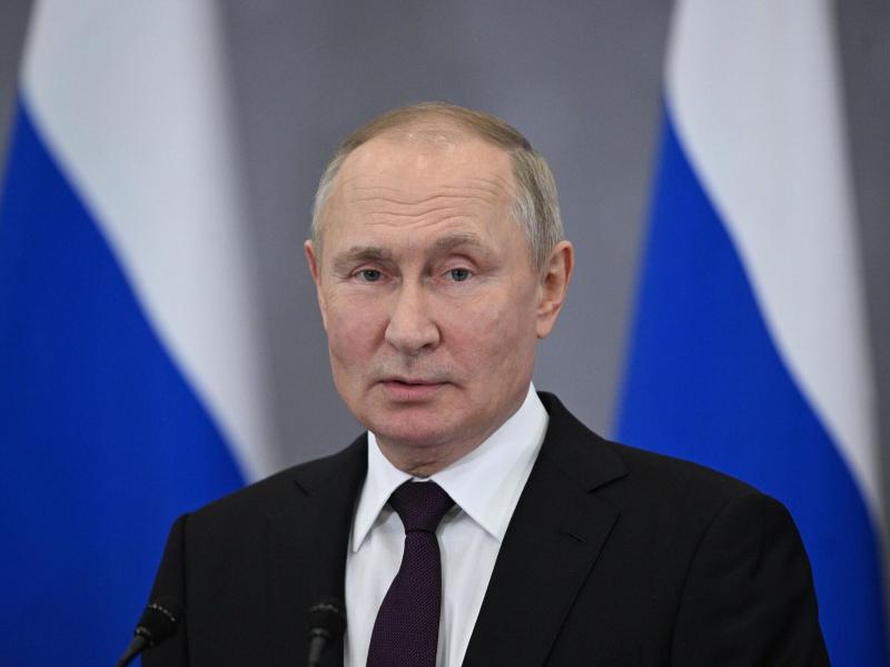 خبير عسكري أوروبي: انهيار بوتين في أكتوبر المقبل