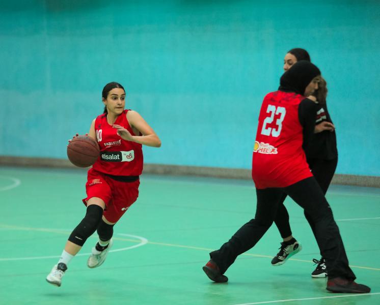 سيدات الأهلي يحسمن المباراة الأول أمام التأمين في ربع نهائي دوري السلة