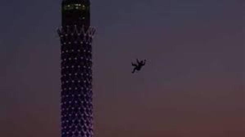 إحباط محاولة انتحار شاب من أعلى برج القاهرة