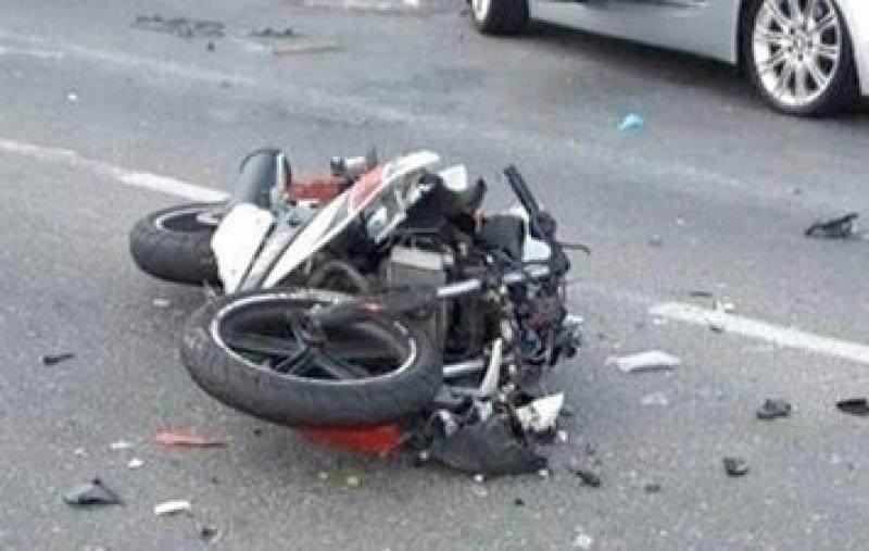 بالأسماء.. إصابة 5 أشخاص في تصادم دراجة نارية وتوك توك بكفر الشيخ