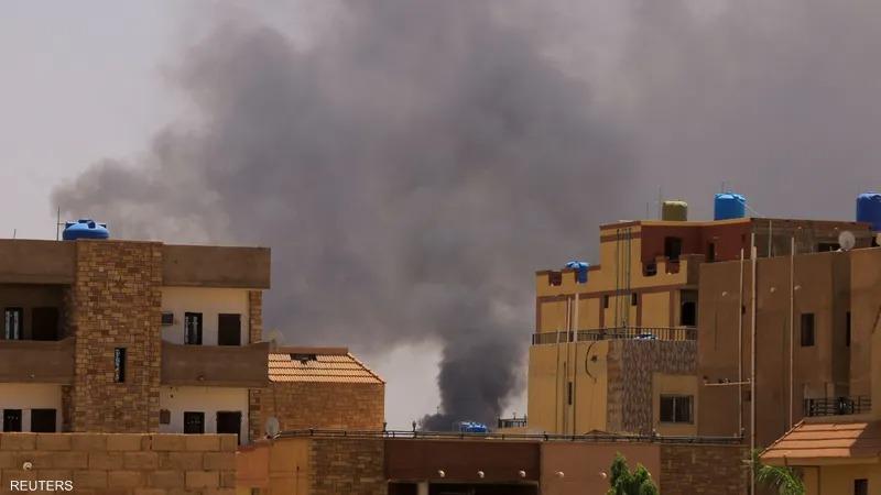 الاشتباكات في السودان (رويترز)