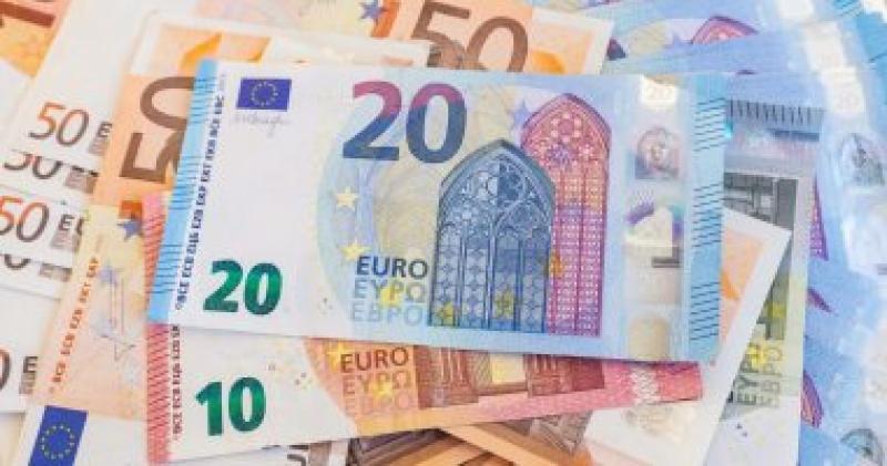 سعر صرف اليورو مقابل الجنيه اليوم في البنوك