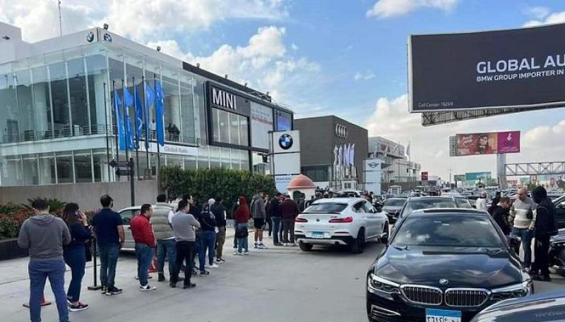 عاجل.. وكيل BMW في مصر يكشف حقيقة تسليم السيارات للعملاء قبل موعدها بمقابل مادي