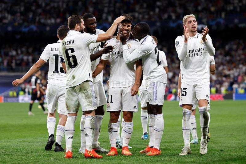 «بنزيما وفينيسيوس» على رأس قائمة ريال مدريد لمواجهة مانشستر سيتي في دوري الأبطال