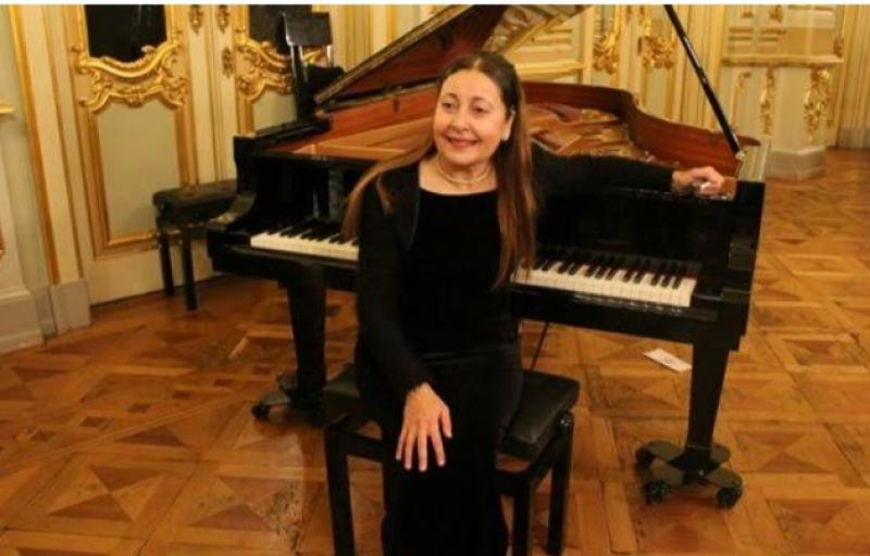 عازفة البيانو العالمية «مشيرة عيسى» تقدم حفلها الموسيقي بدار الأوبرا المصرية