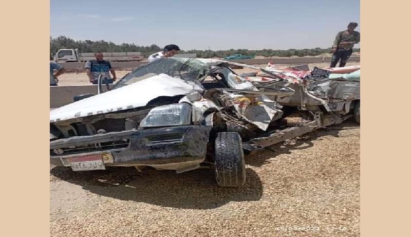مصرع 2 وإصابة آخر في حادث تصادم مروع بين سيارتين نقل بطريق العلمين الدولي