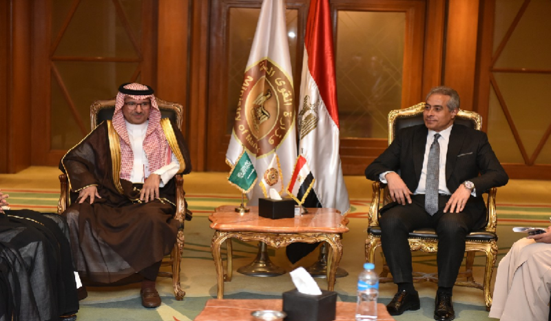 حسن شحاتة-نائب وزير الموارد البشرية والاجتماعية  السعودي