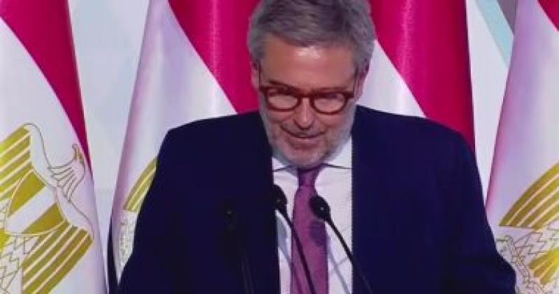 سفير إيطاليا بالقاهرة: منتجات مصنع الكوارتز ستصل للأسواق العالمية