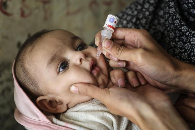 تطعيم ضد شلل الأطفال 